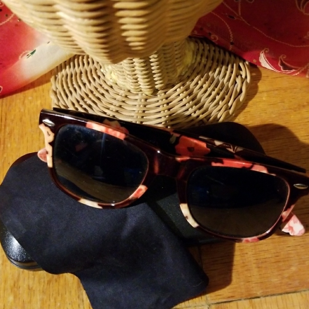 Floral Printed Sunglasses